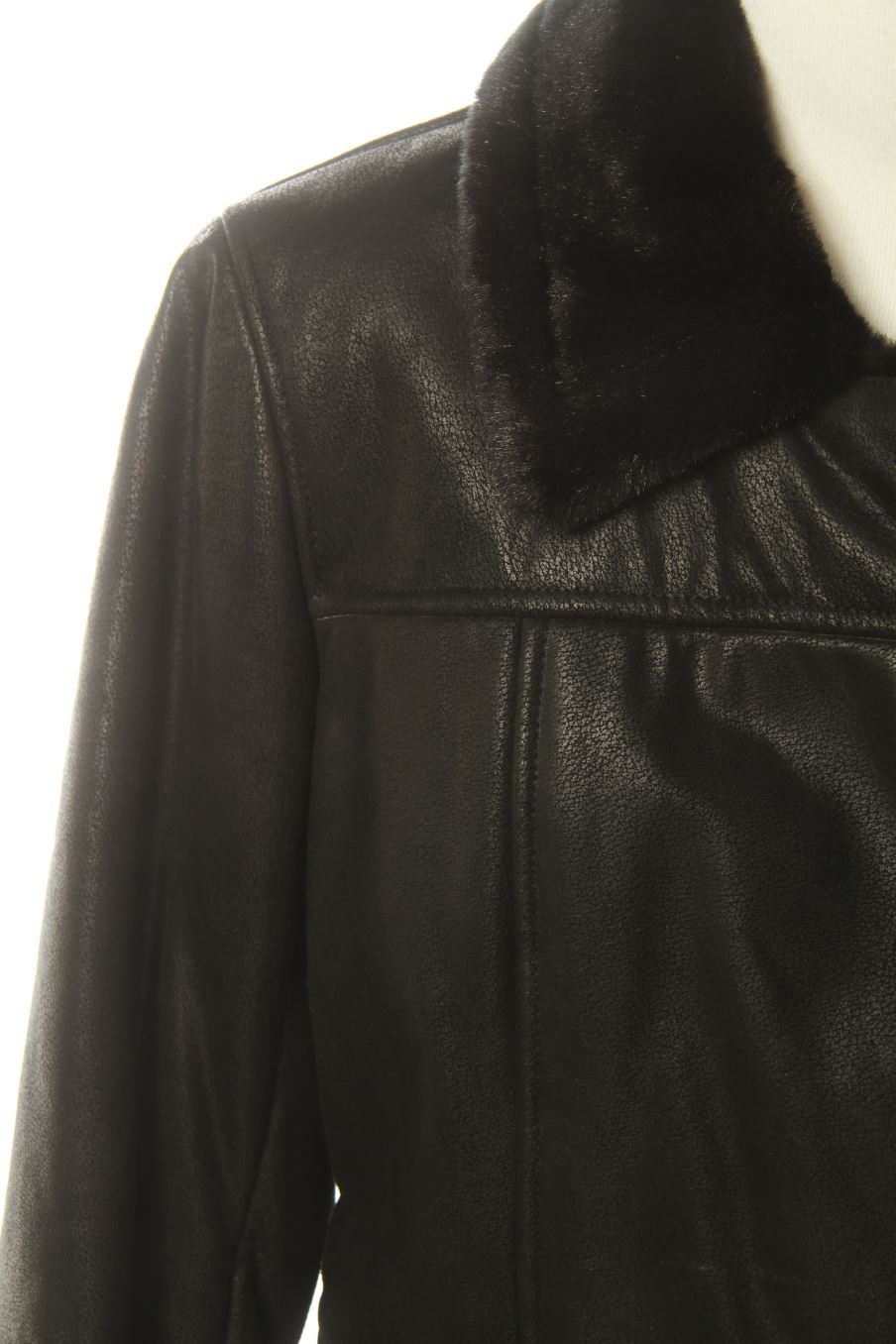 Manteau ISACO KAWA de la taille 42 de couleur noir de cuir et daim
