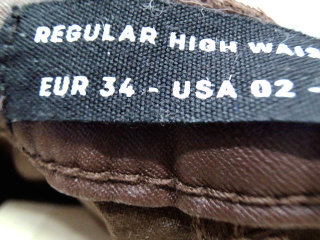 Vaqueros de Stradivarius de la talla 34, de color marrón de ropa vaquera