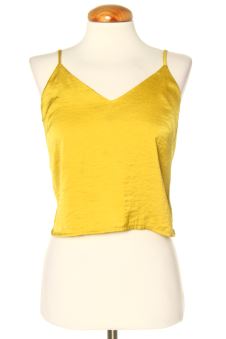 Aufwändiges Top 32 MISSGUIDED