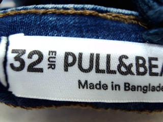 Jeans Pull & Bear de la taille 32, de couleur bleu de denim