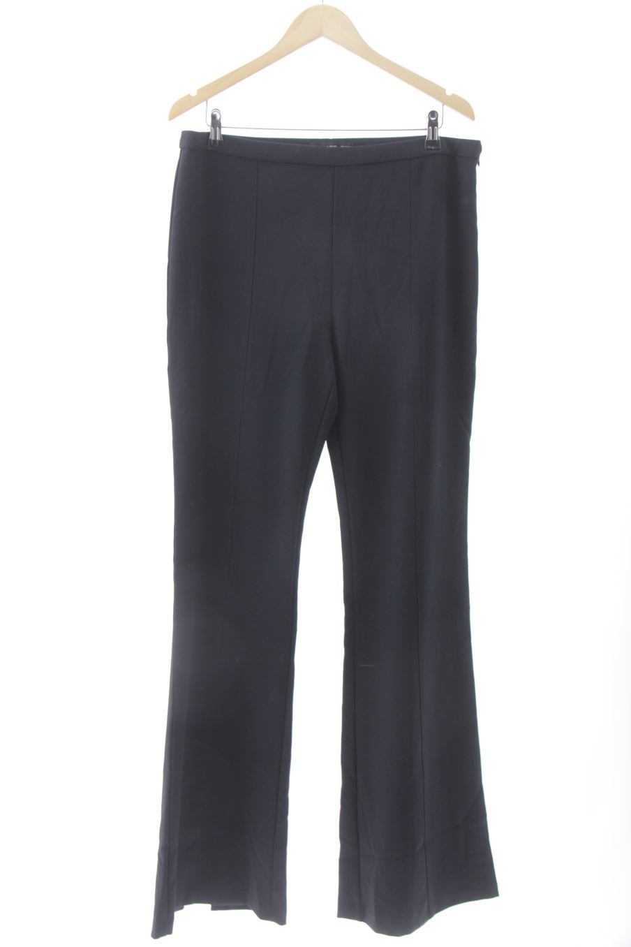 Pantalón de Mango de la talla 44, de color negro