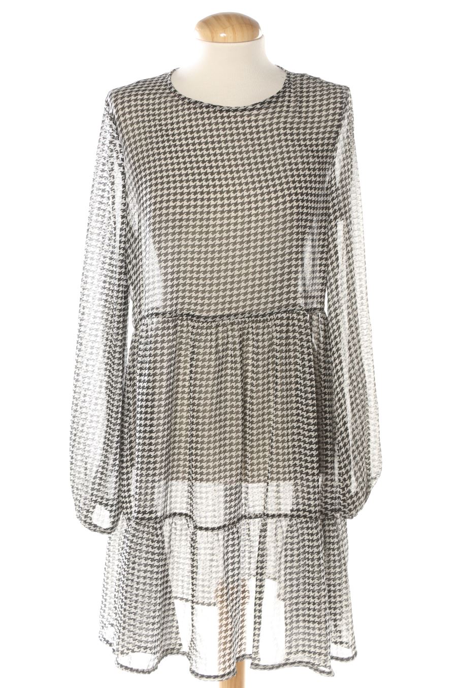 Robe casual Stradivarius de la taille S, de couleur carreaux