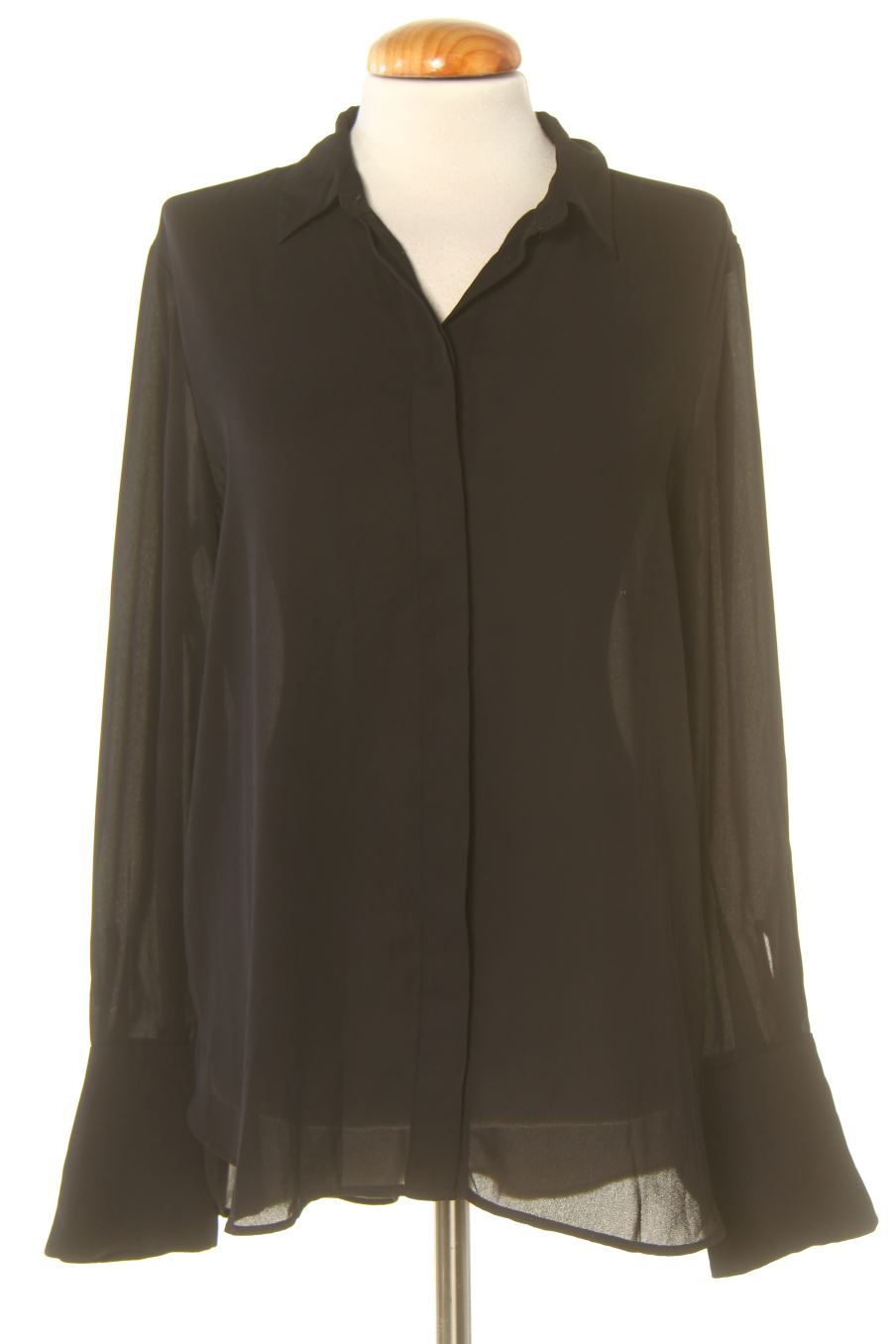 Chemise Mango de la taille M, de couleur noir