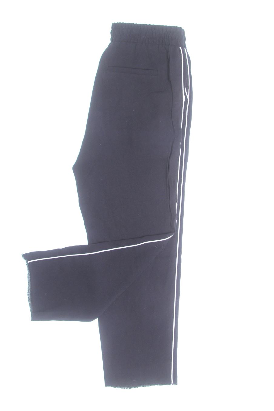 Pantalon Pull & Bear de la taille S, de couleur noir