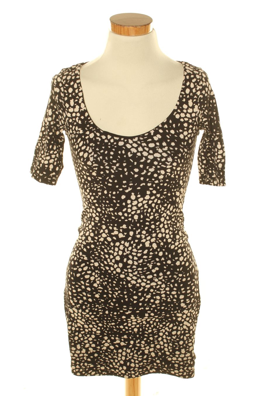 Robe casual H&M de la taille XS, de couleur noir