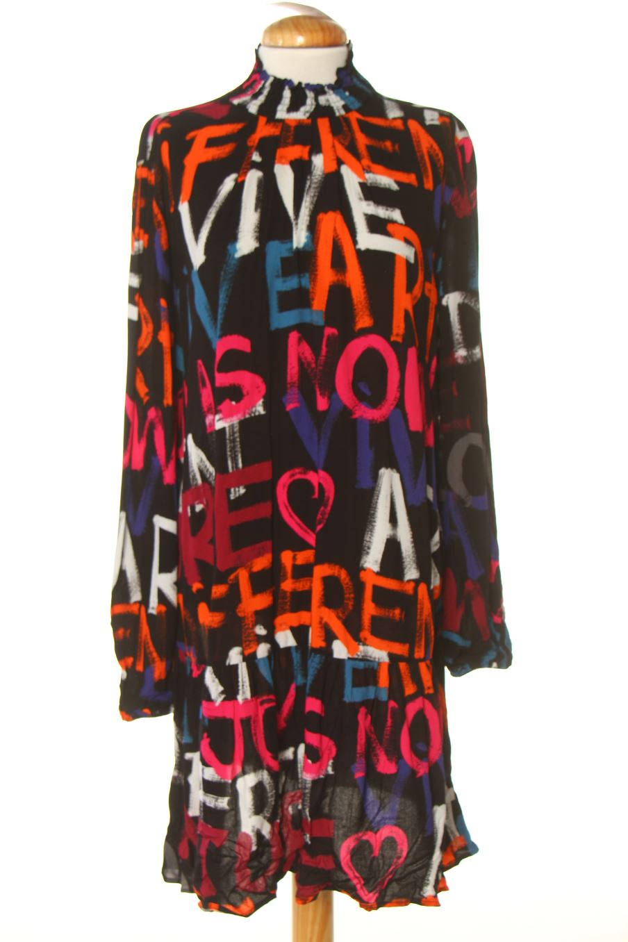 Robe casual Desigual de la taille M, de couleur imprimés