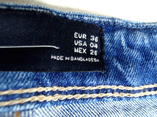 Vaqueros de Trf (ZARA) de la talla 36, de color azul de ropa vaquera