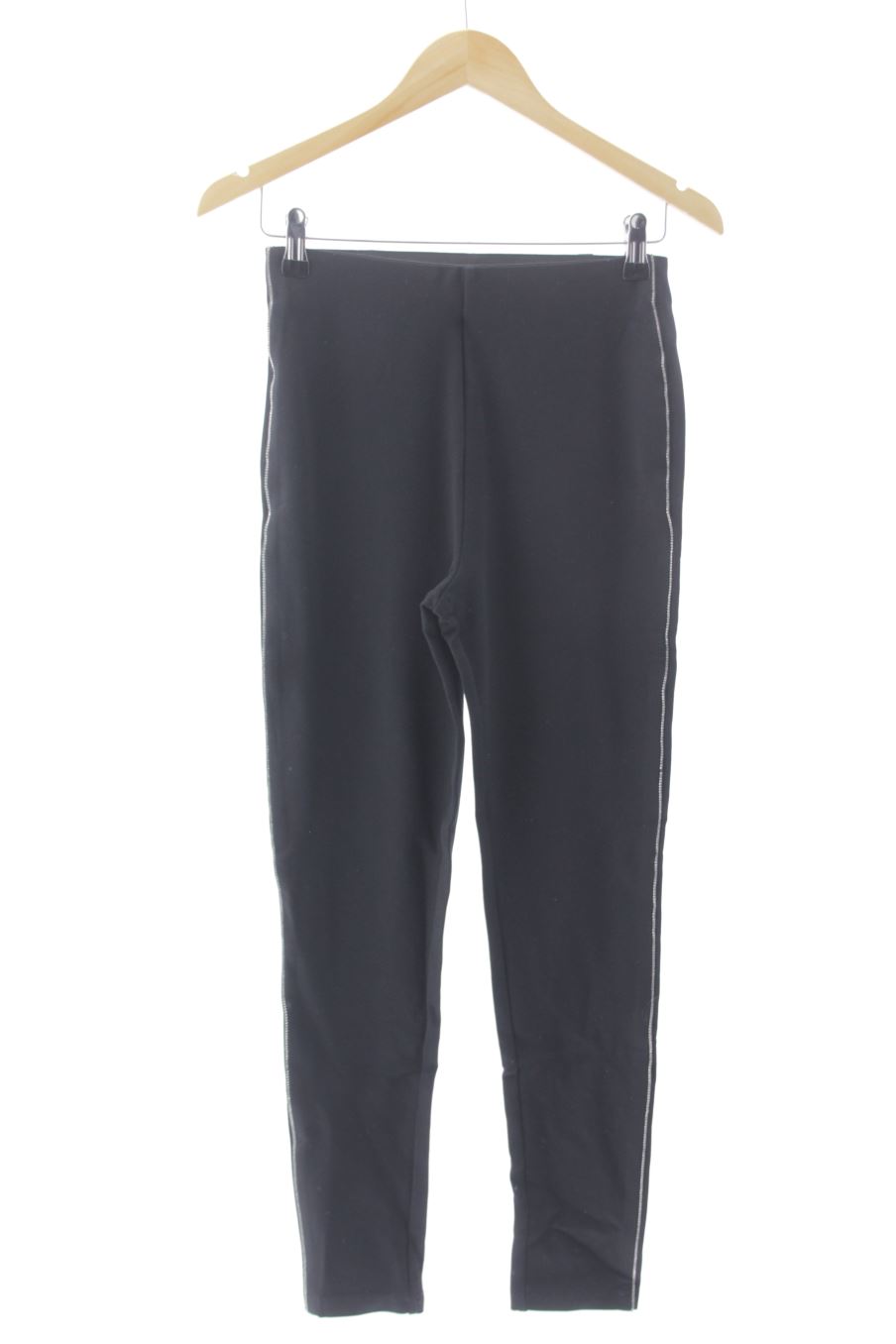 Pantalón Casual de Zara de la talla S, de color negro