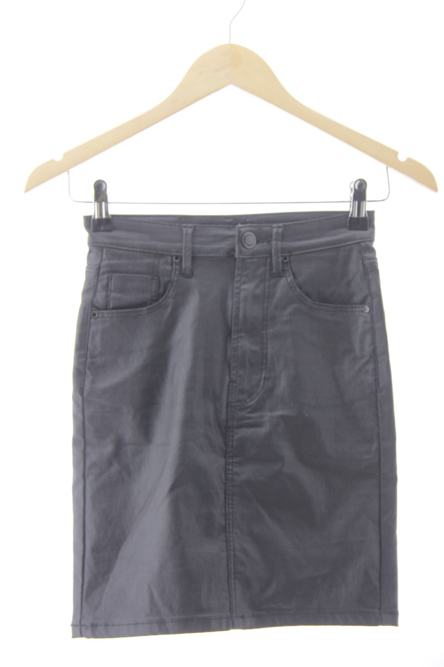 Jupe Stradivarius de la taille 32, de couleur noir de denim