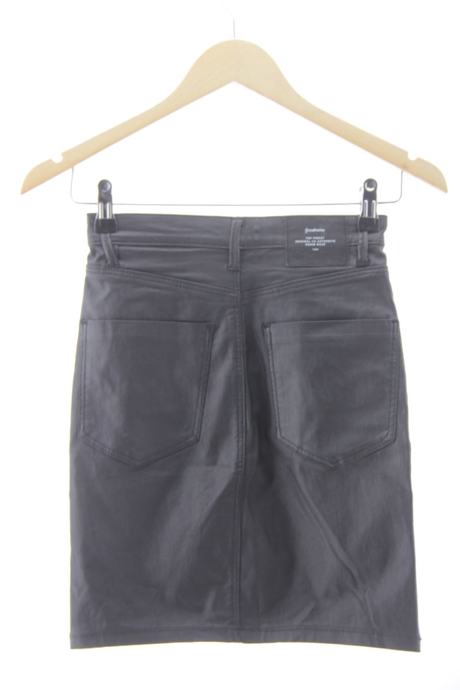 Jupe Stradivarius de la taille 32, de couleur noir de denim