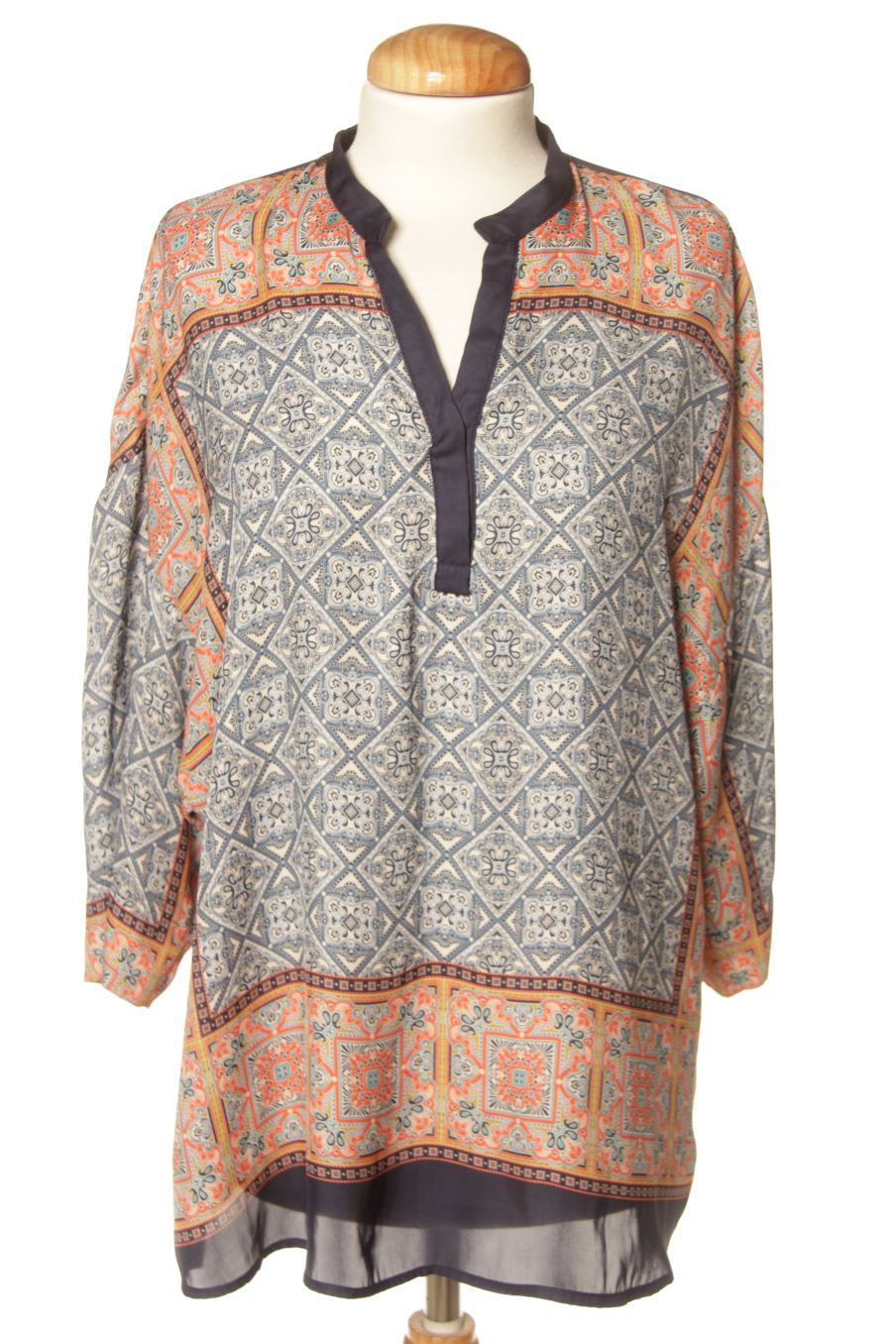 Blusa de manga corta de Zara de la talla S, de color estampado