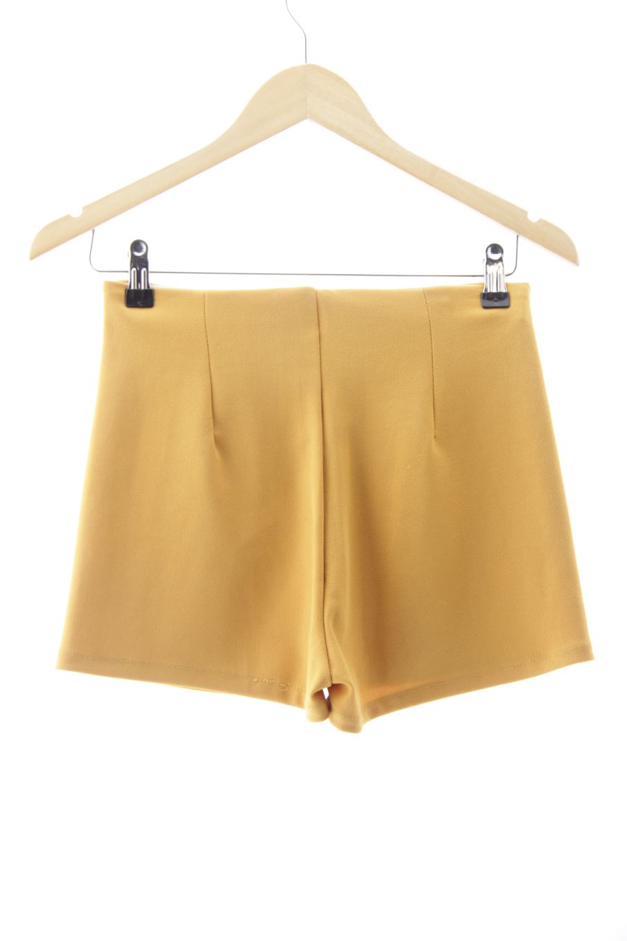Shorts Made in italy de la taille XS, de couleur moutarde