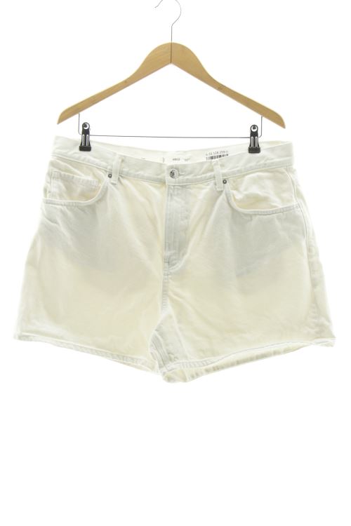 Pantalón corto