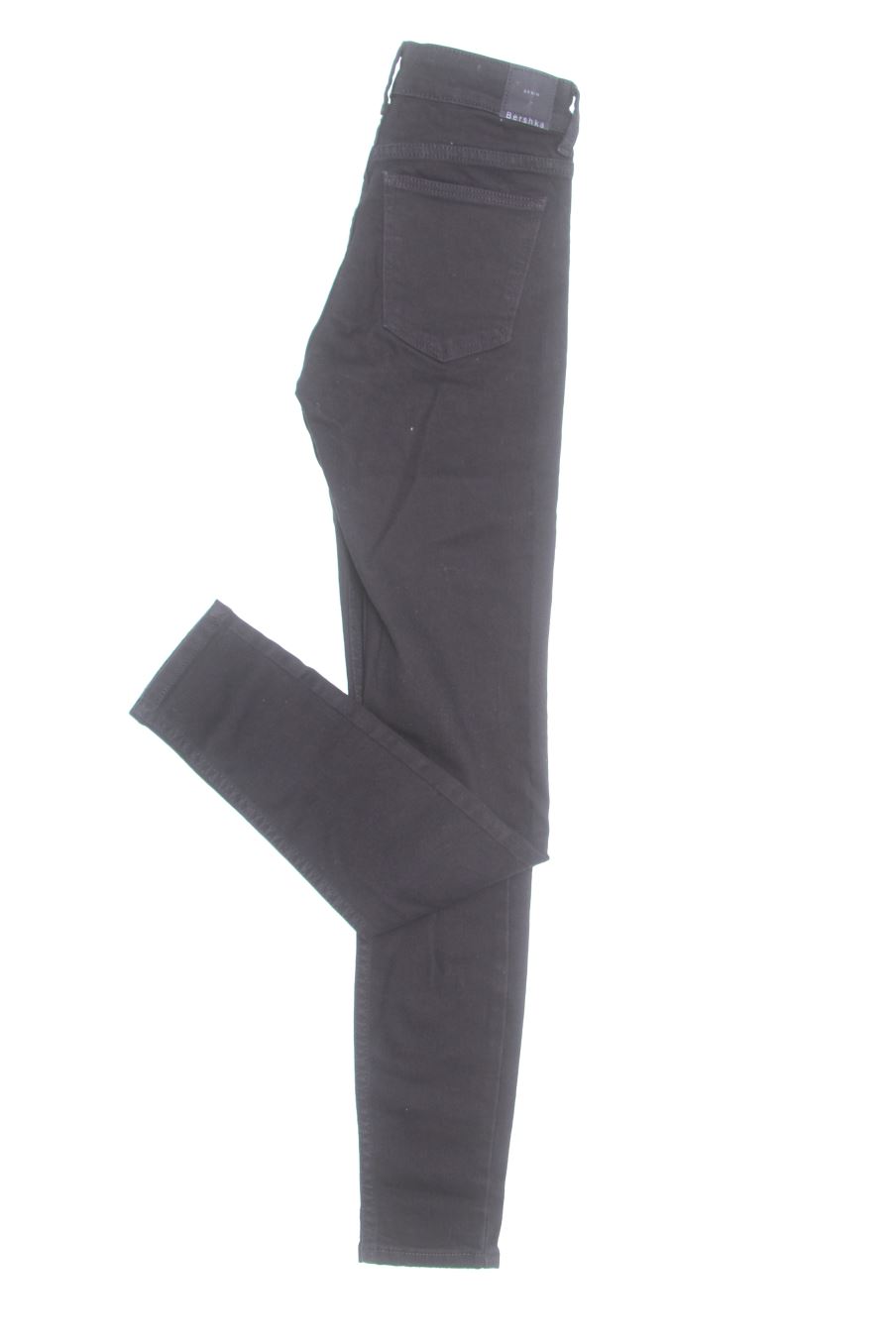Jeans Bershka de la taille 34, de couleur noir de denim