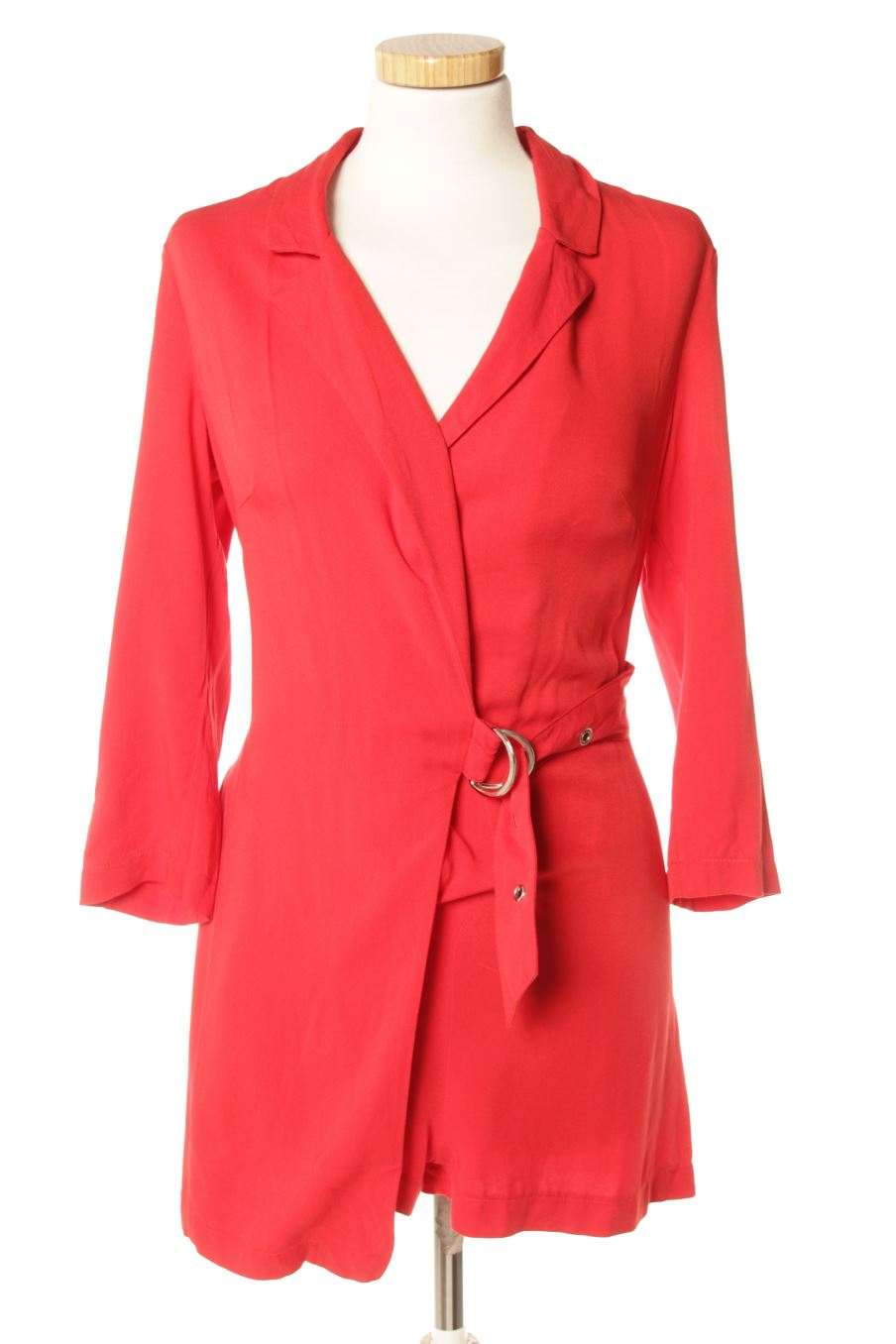 Mono de Bershka de la talla S, de color rojo