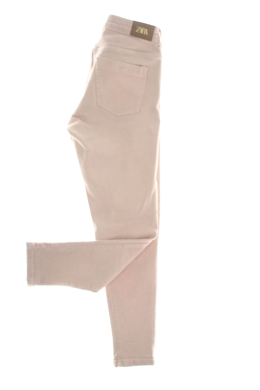 Jeans Zara de la taille 38, de couleur rose de denim