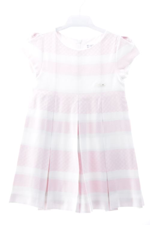 Aufwändiges Kleid