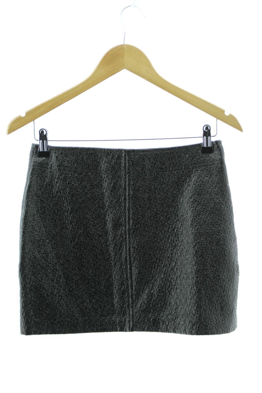 Falda de Zara de la talla S, de color negro