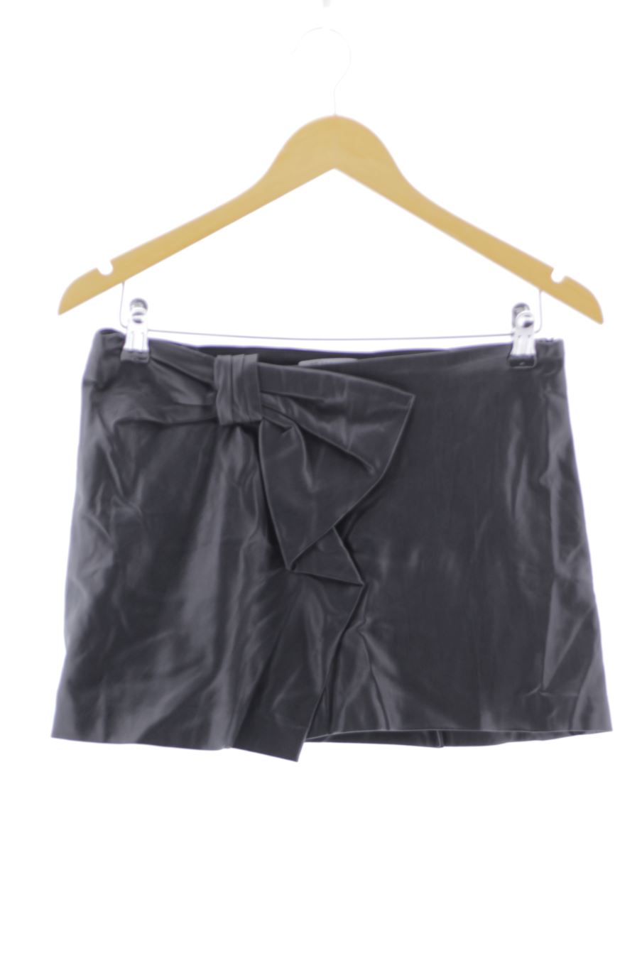 Jupe Trafaluc de la taille M, de couleur noir de synthétique