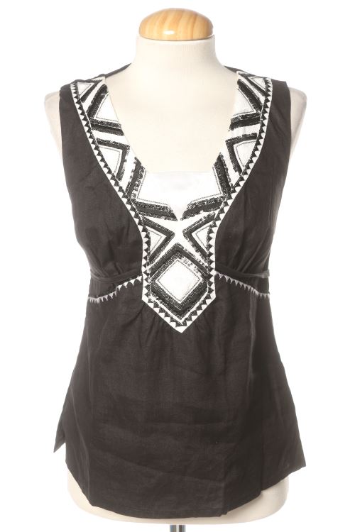 Aufwändiges Top