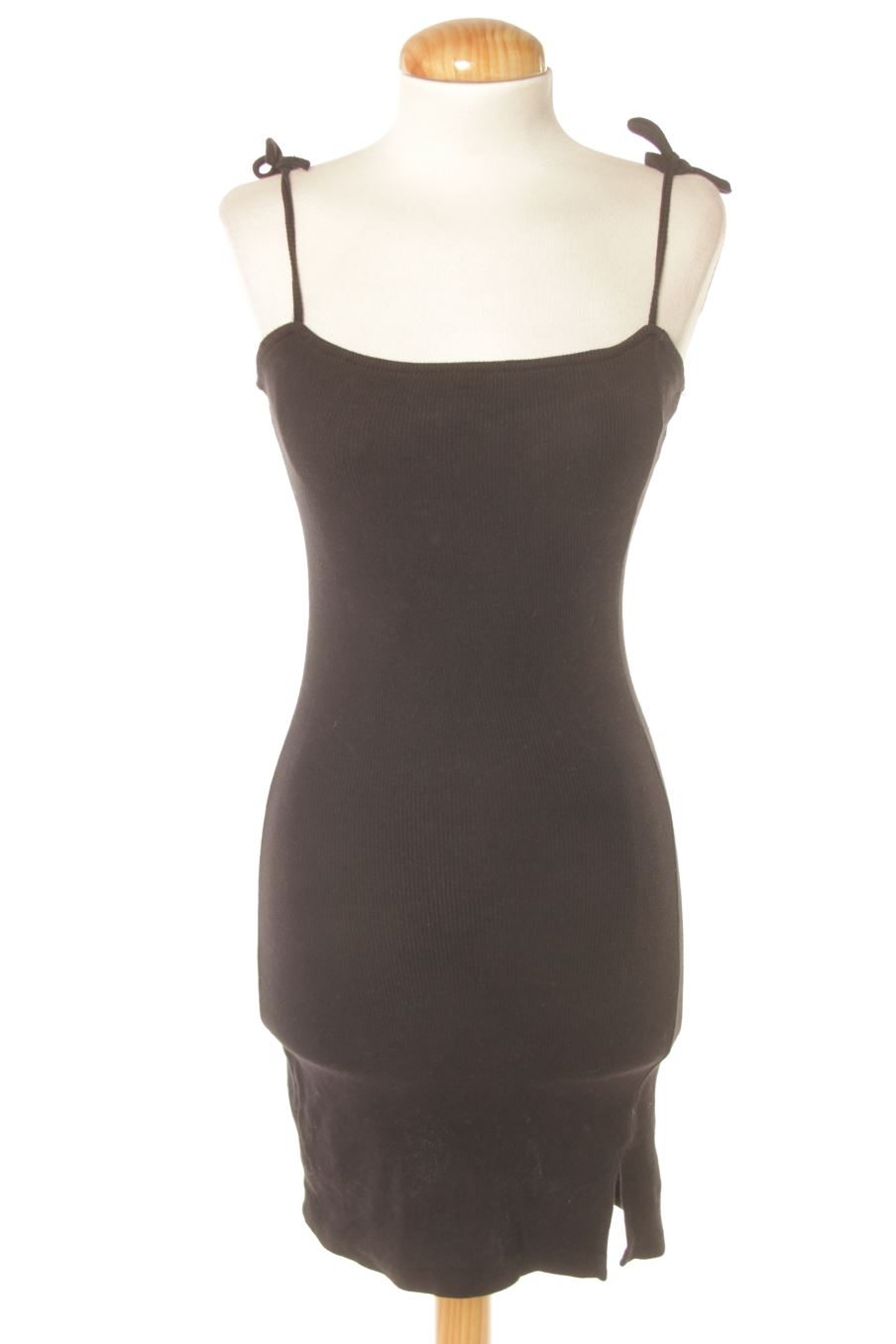 Robe casual Pull & Bear de la taille XS, de couleur noir