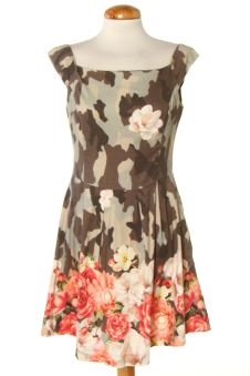 Einfaches Kleid M SUITEBLANCO