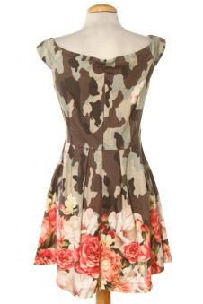 Einfaches Kleid M SUITEBLANCO