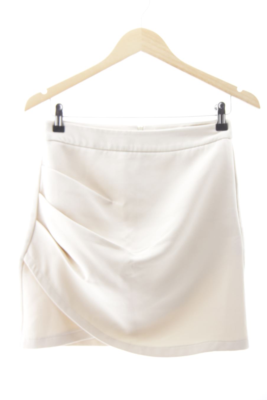 Jupe Amisu de la taille 36, de couleur beige