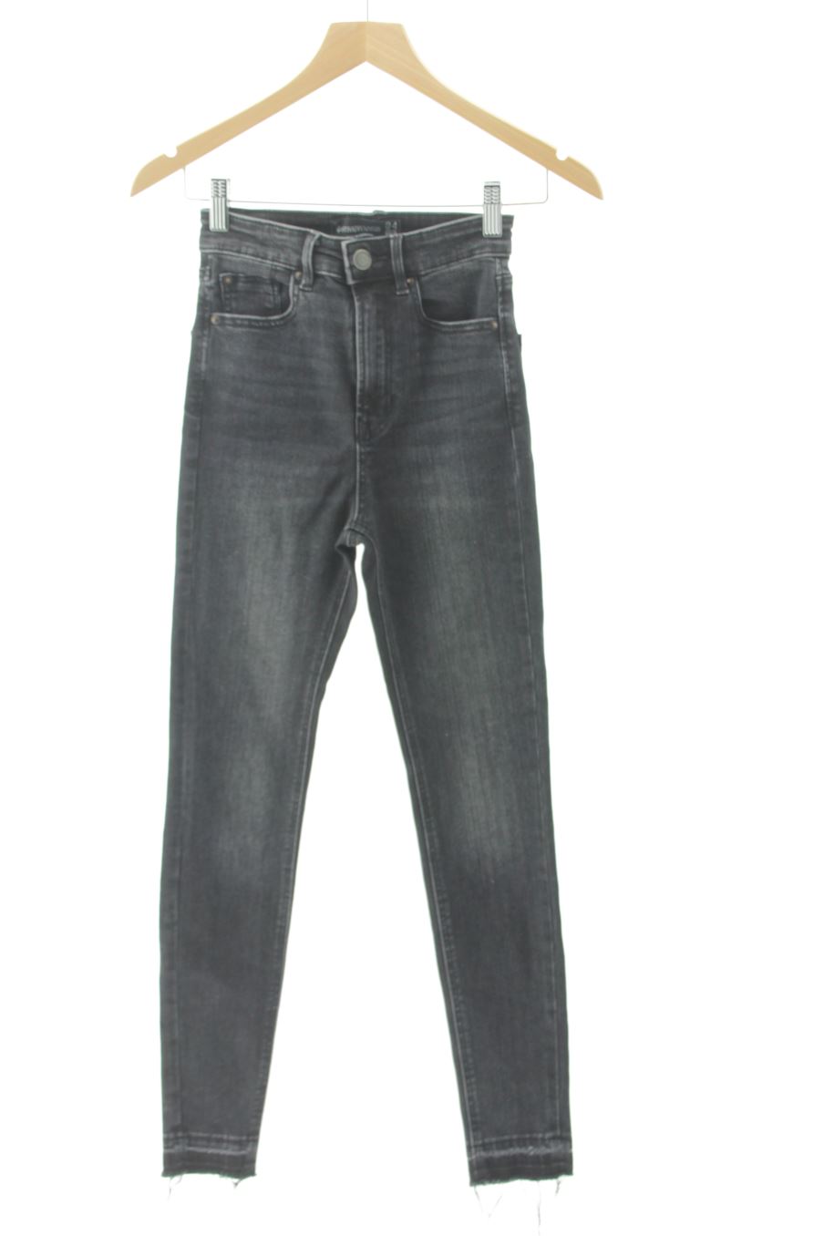 Jeans Stradivarius de la taille 34, de couleur noir de denim