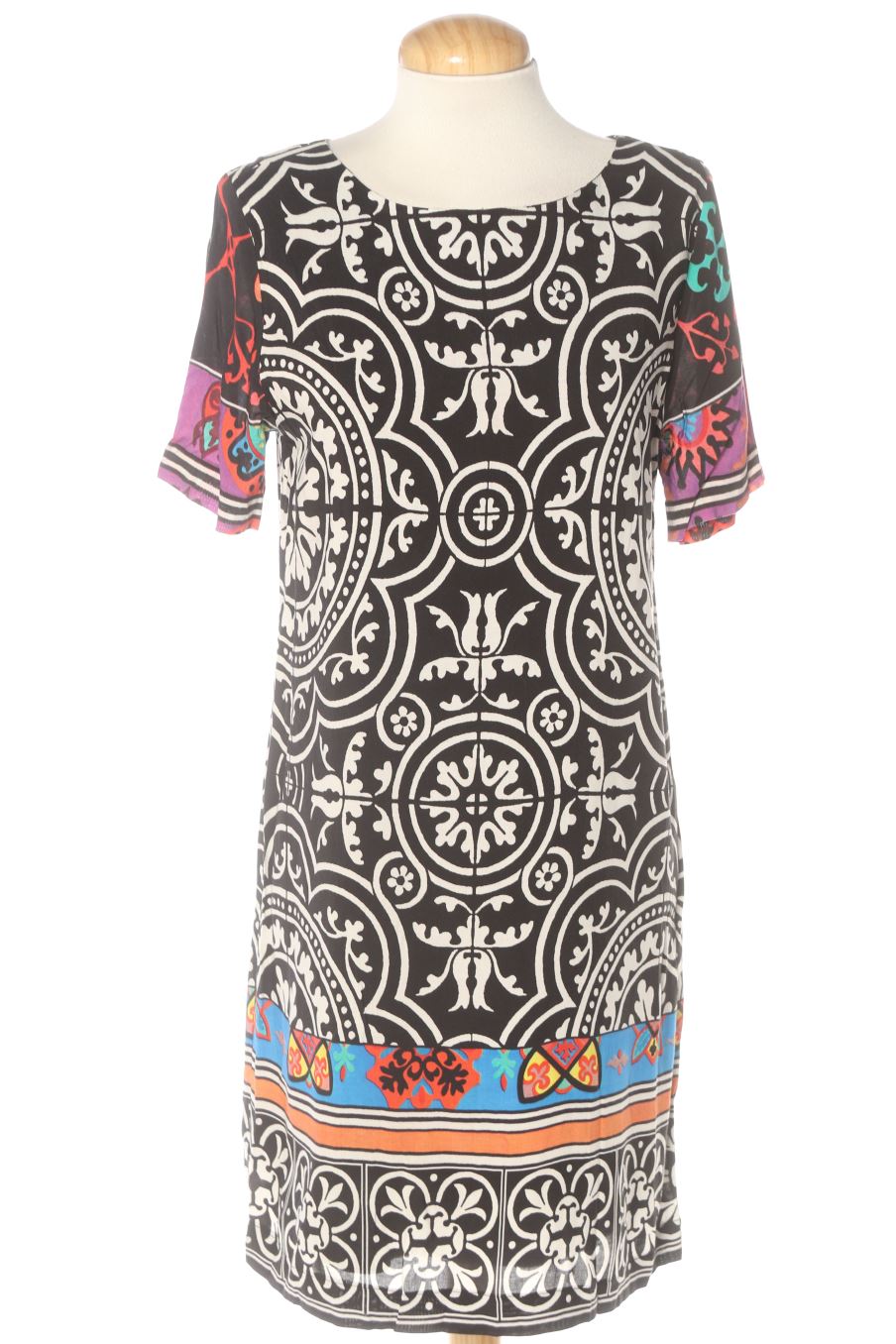 Robe casual Desigual de la taille 40, de couleur imprimés