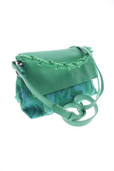 Bolso de Hombro Mediano Desigual