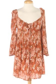 Vestido casual L Stradivarius, foto 1 de 2