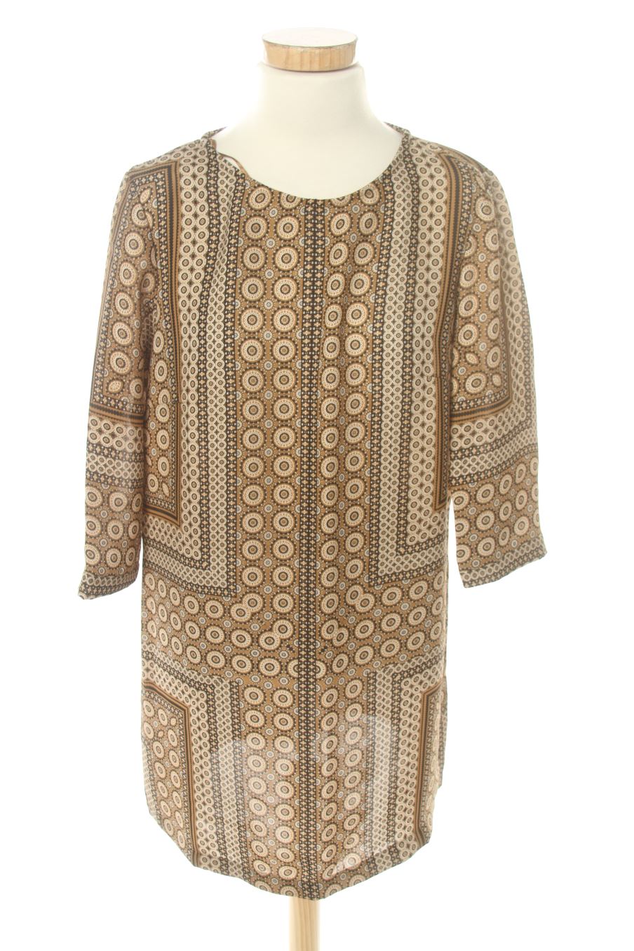 Robe casual Mango de la taille M, de couleur imprimés