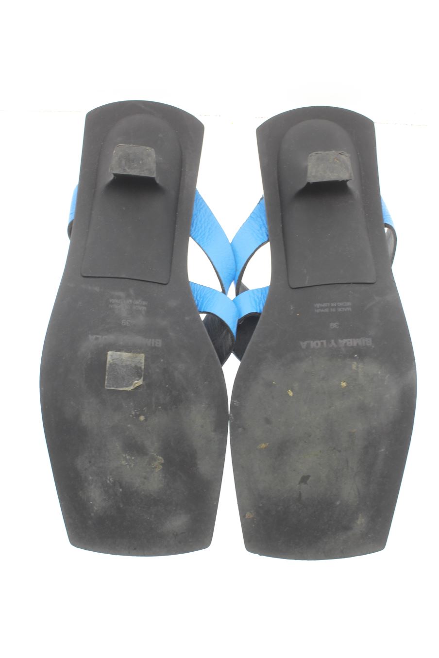 Sandalias tacon de BIMBA Y LOLA de la talla 39, de color azul de