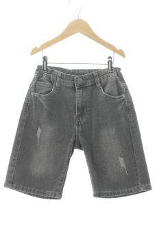 Pantaloni corti 10 anni Newness