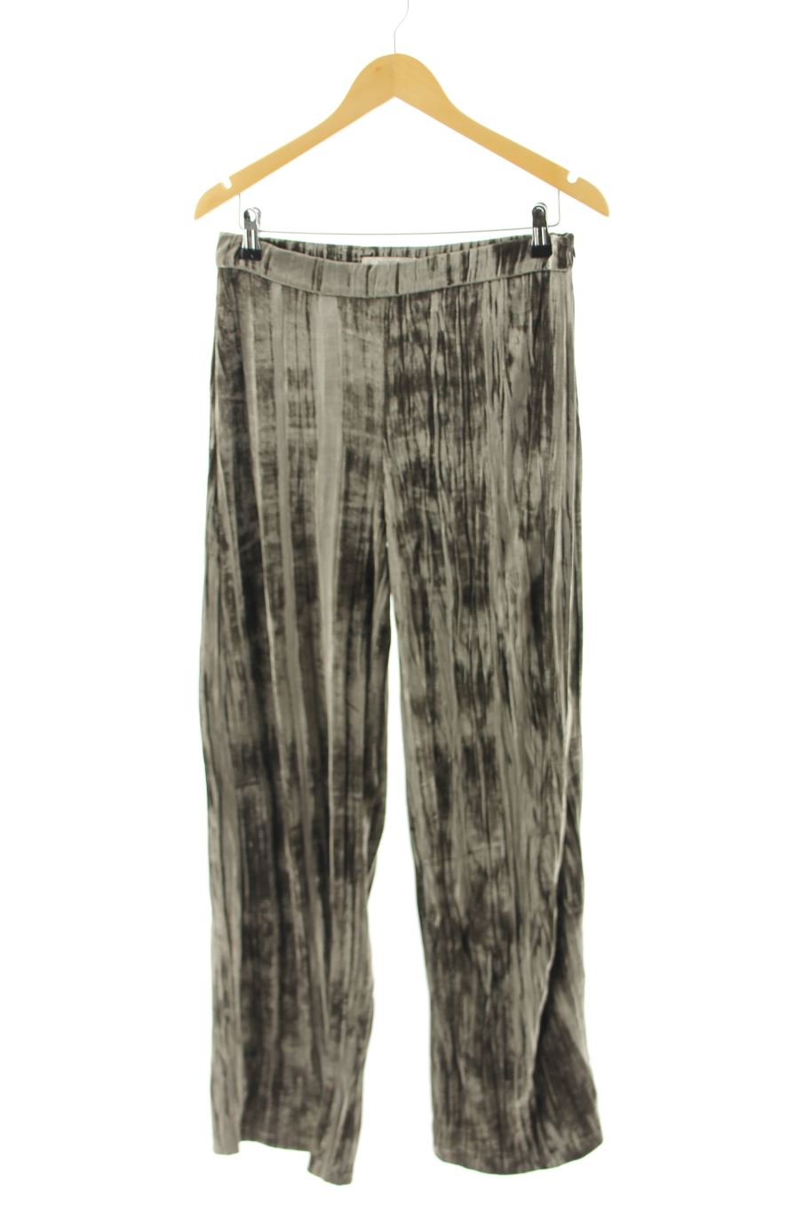 Pantalon Pull & Bear de la taille M, de couleur marron de velours