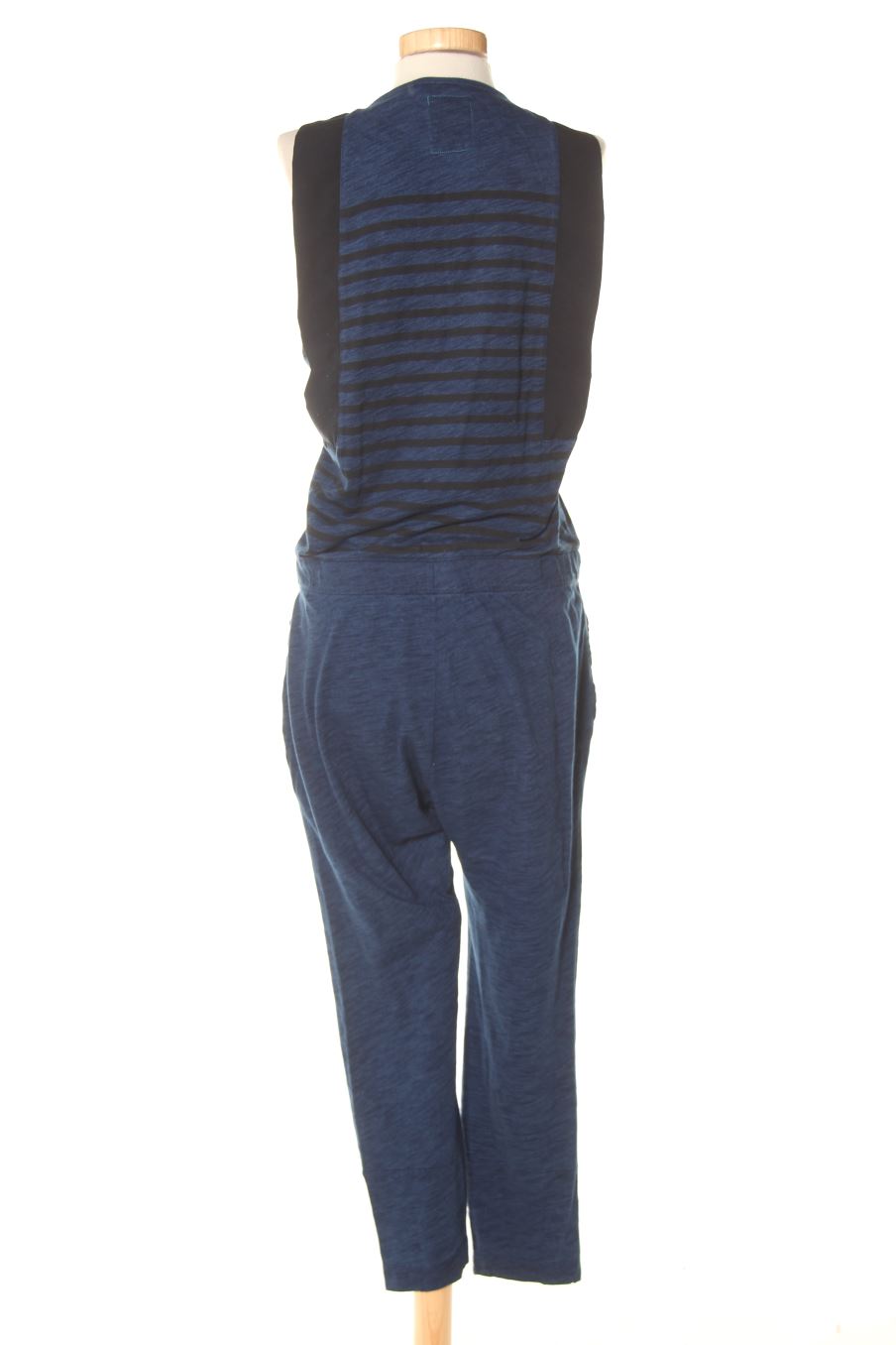 Combinaison G-Star de la taille S, de couleur rayures