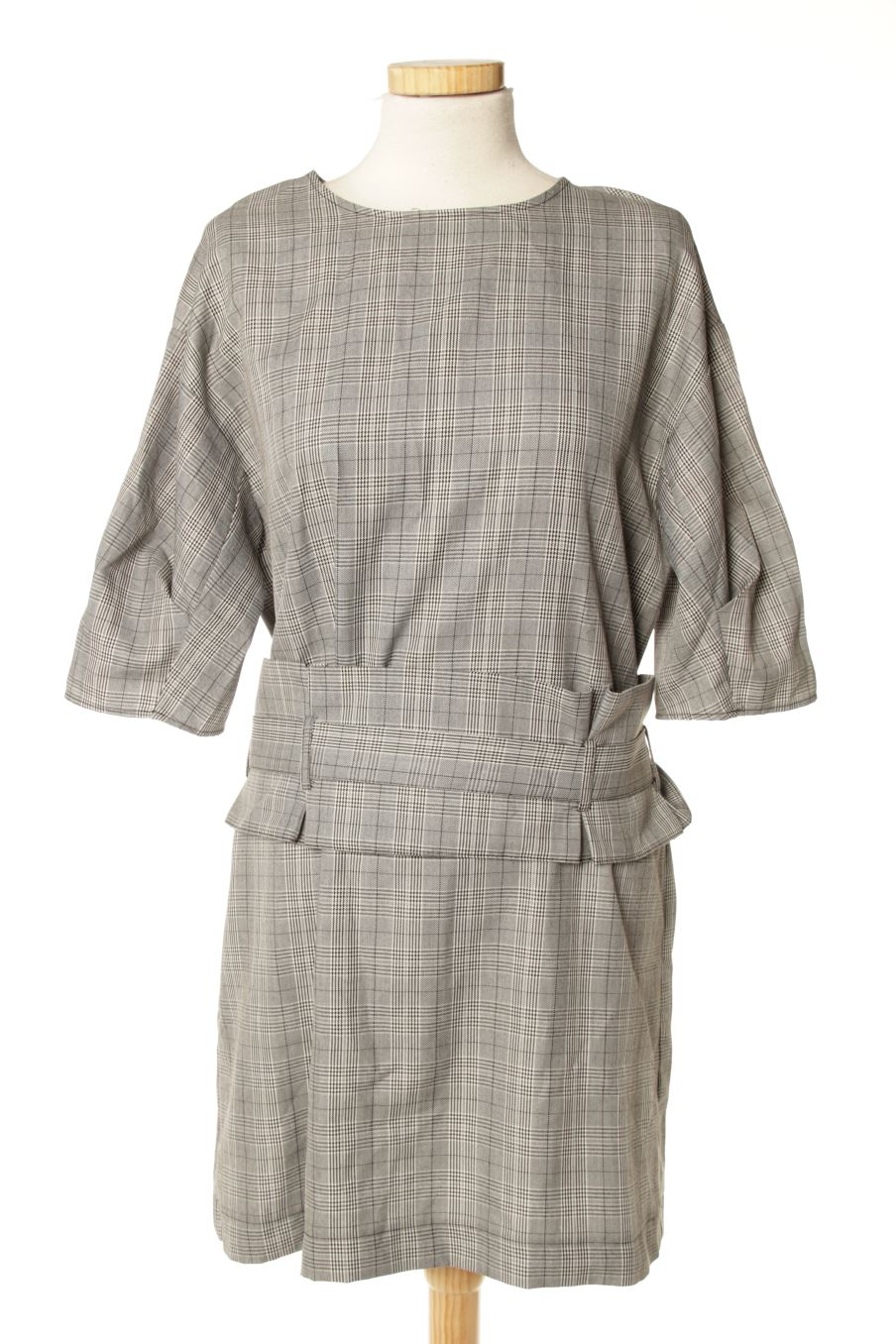 Vestido casual de Zara de la talla S, de color gris