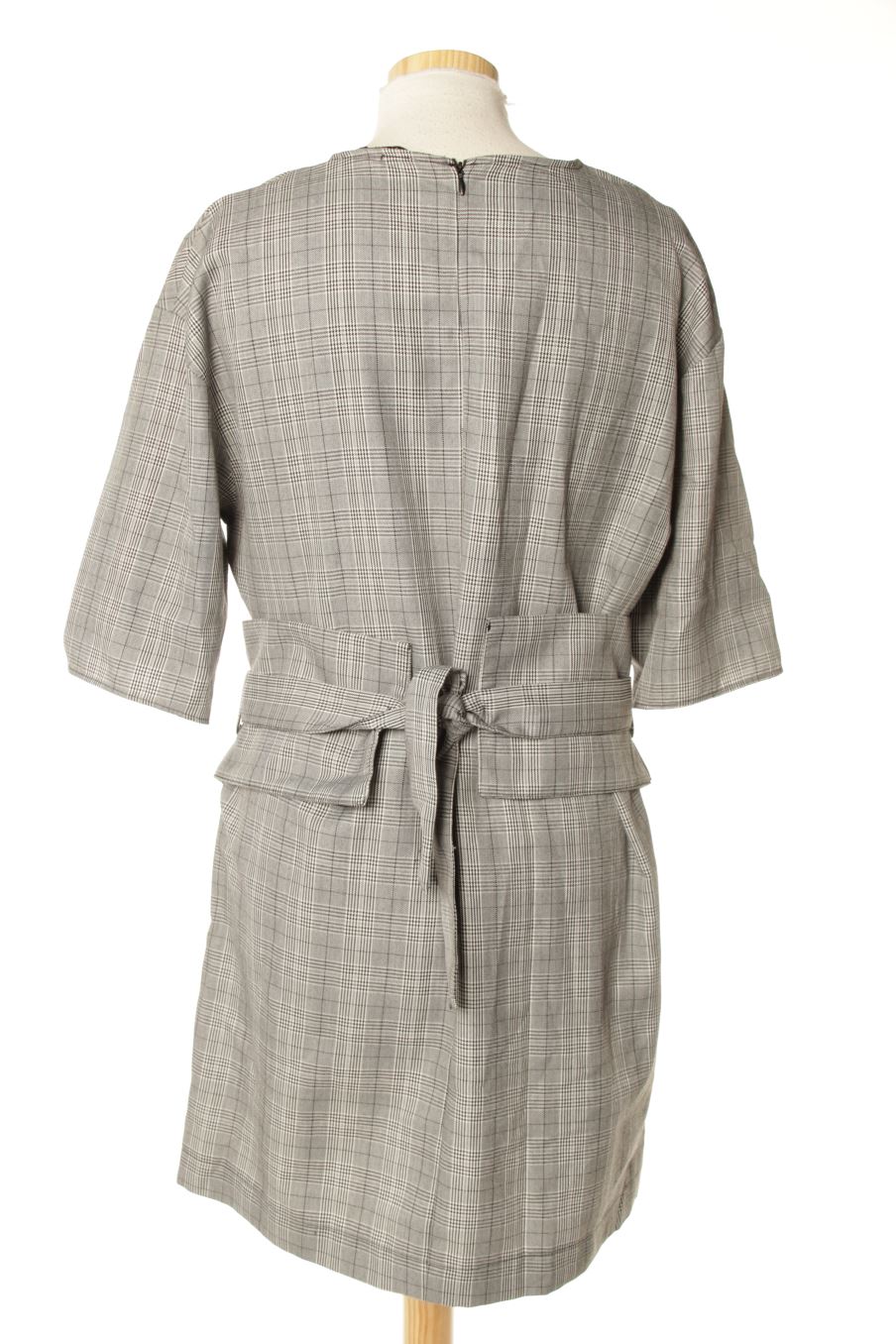 Vestido casual de Zara de la talla S, de color gris