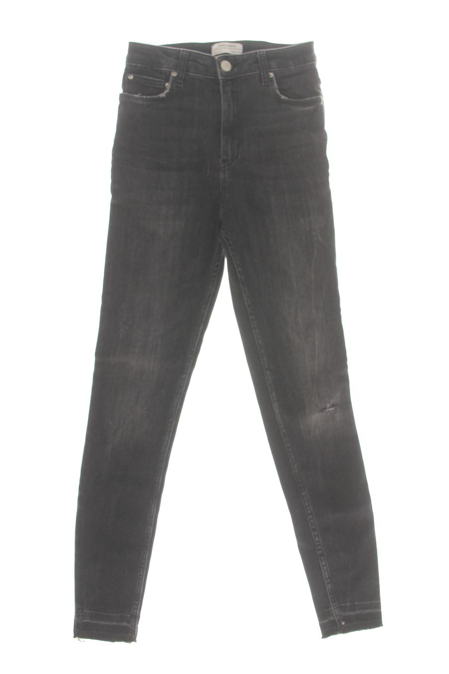 Jeans Zara de la taille 36, de couleur noir de denim