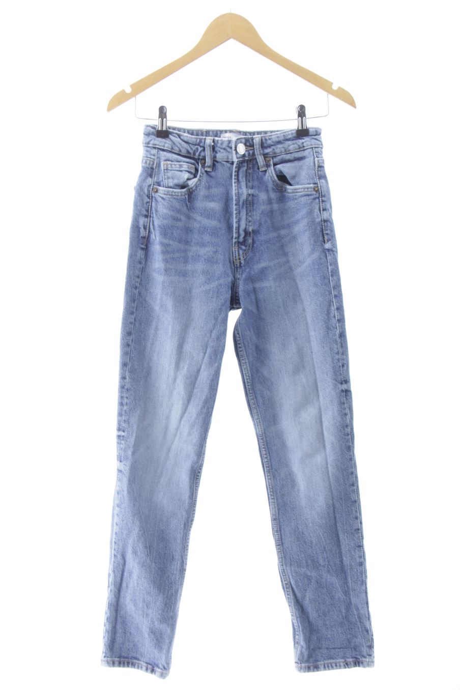 Jeans Zara de la taille 32, de couleur bleu de denim