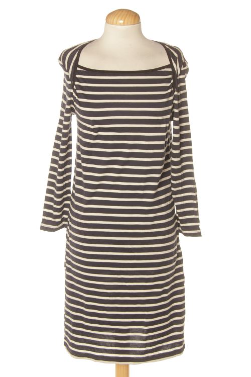 Einfaches Kleid