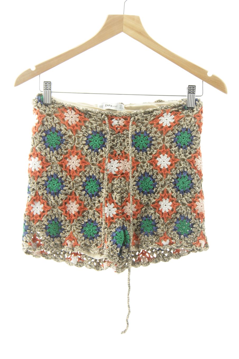 Pantalón corto de Zara de la talla S, de color estampado