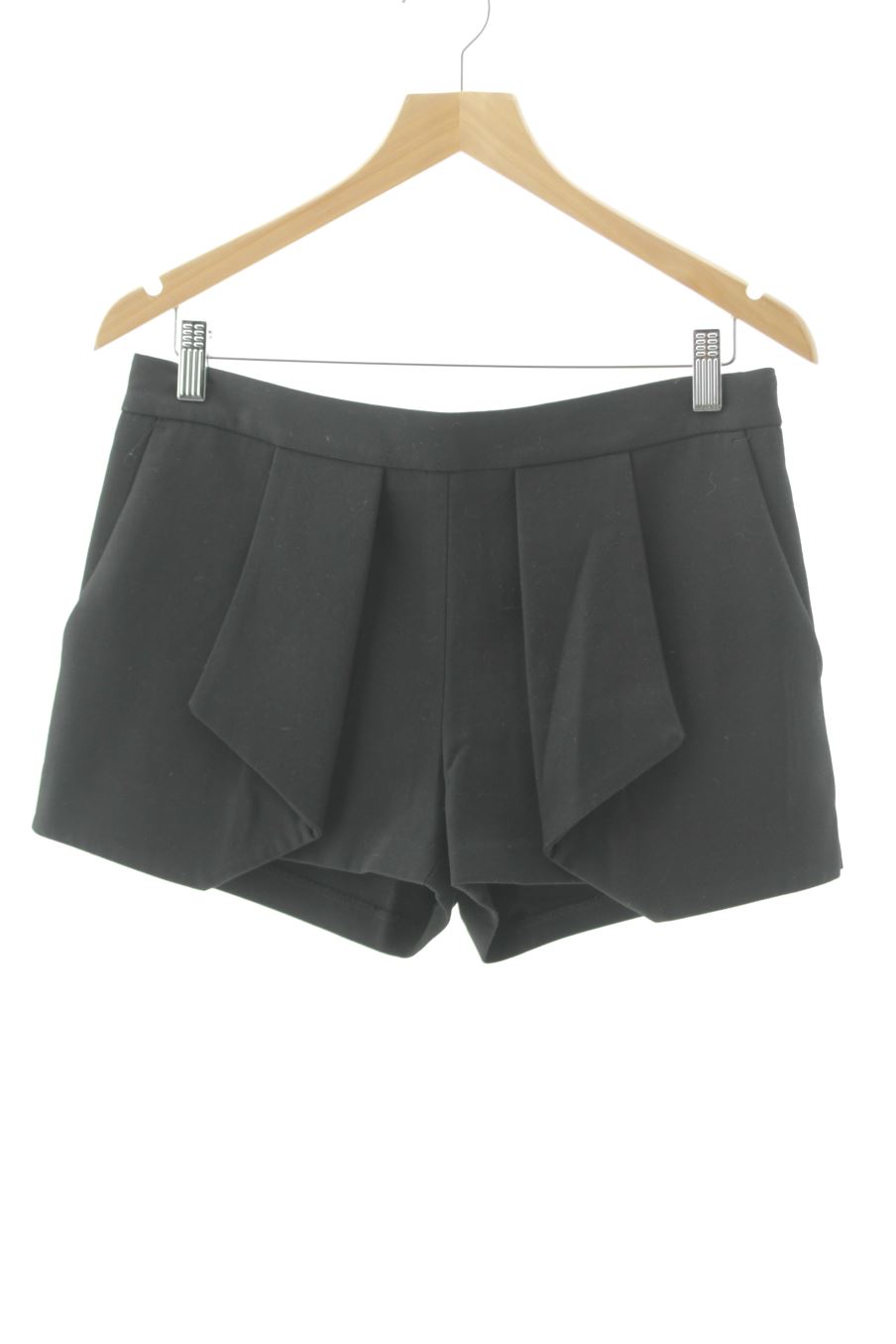 Shorts Zara de la taille M, de couleur noir