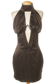 Aufwändiges Kleid XS PRETTYLITTLETHING