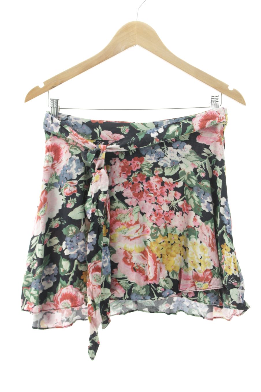 Falda de Zara de la talla S, de color flores