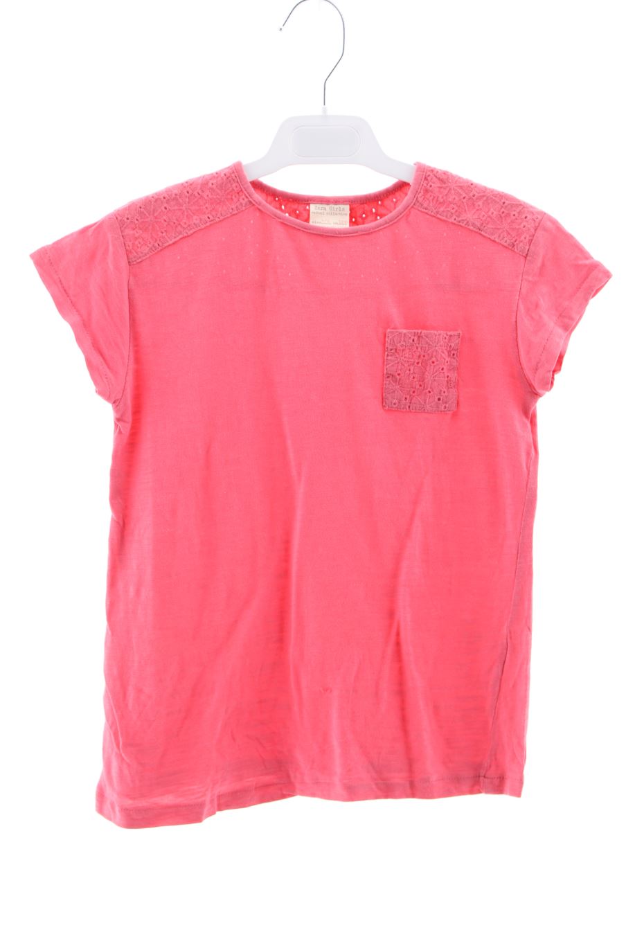 T-shirt Zara de la taille 7 ans de seconde main