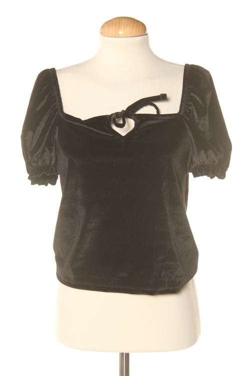 Aufwändiges Top