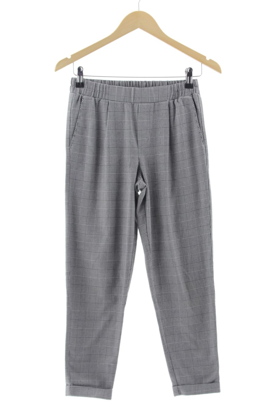 Pantalón de Bershka de la talla S, de color cuadros
