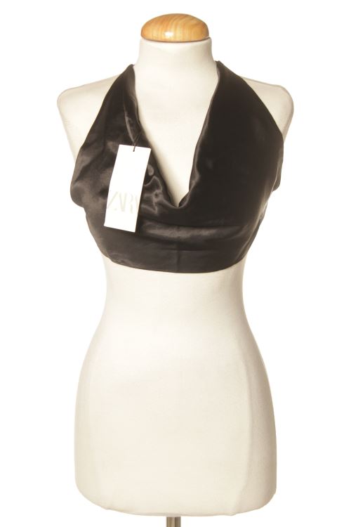 Aufwändiges Top